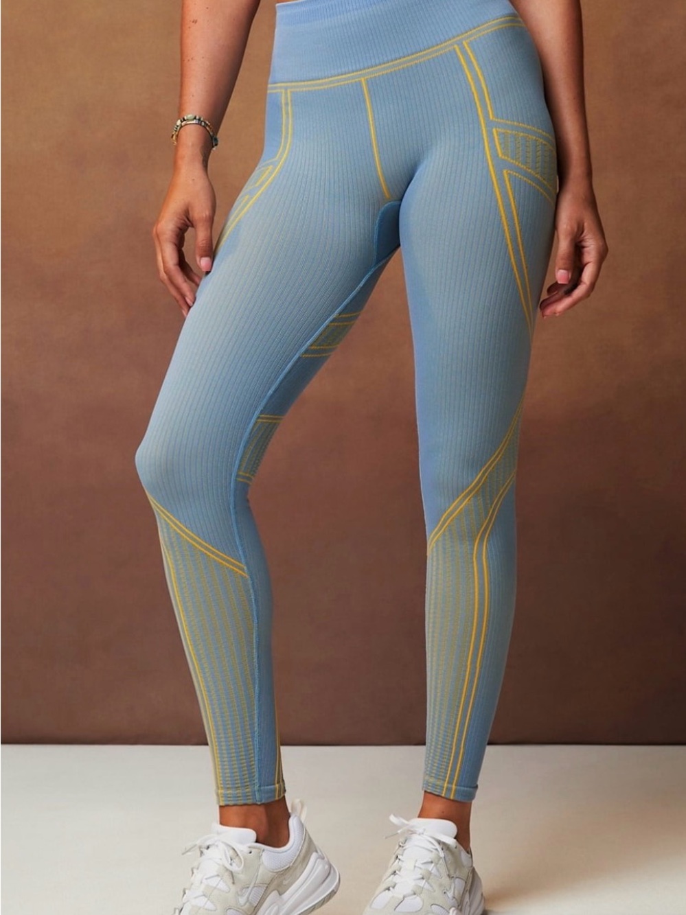 BNWT Fabletics Seamless High-Waist Compressive Legging Medium Lt Blue/Yellow